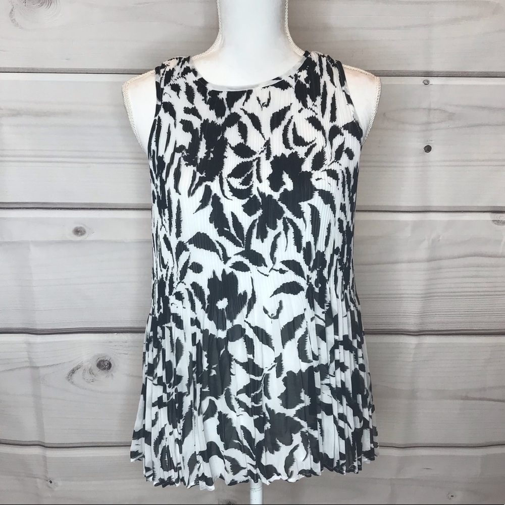 Daniel Rainn Floral Chiffon Blouse NWT Black White